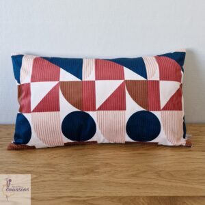 coussin velours motifs géométriques bleu nuit et rose poudré les ptits cousisns