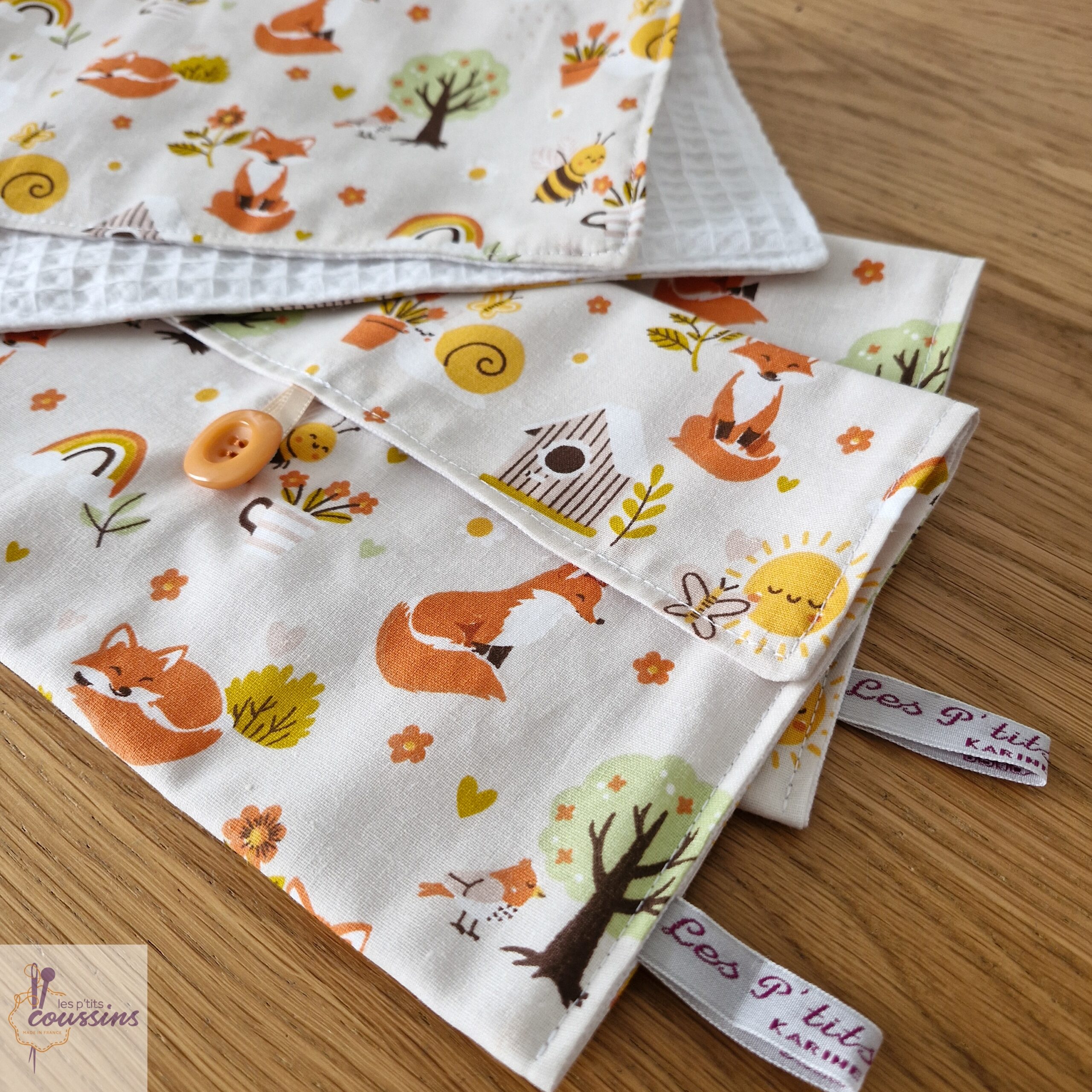 pochette et serviette de table personnalisable pour enfant école et cantine motifs petits renards