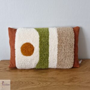 coussin en tufting aux motifs géométriques et rayures beige rarron terracotta vert jaune les ptits coussins