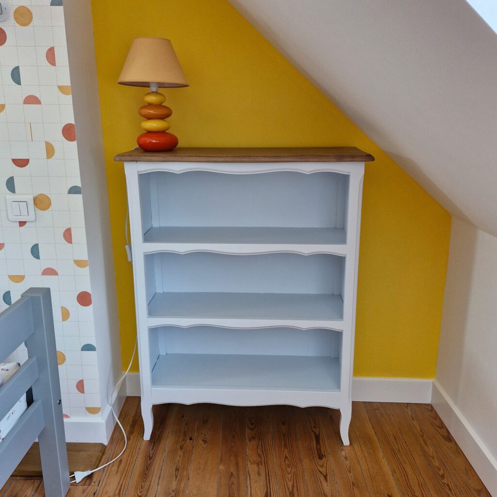 meuble relooké et couleur par Karine Décoration