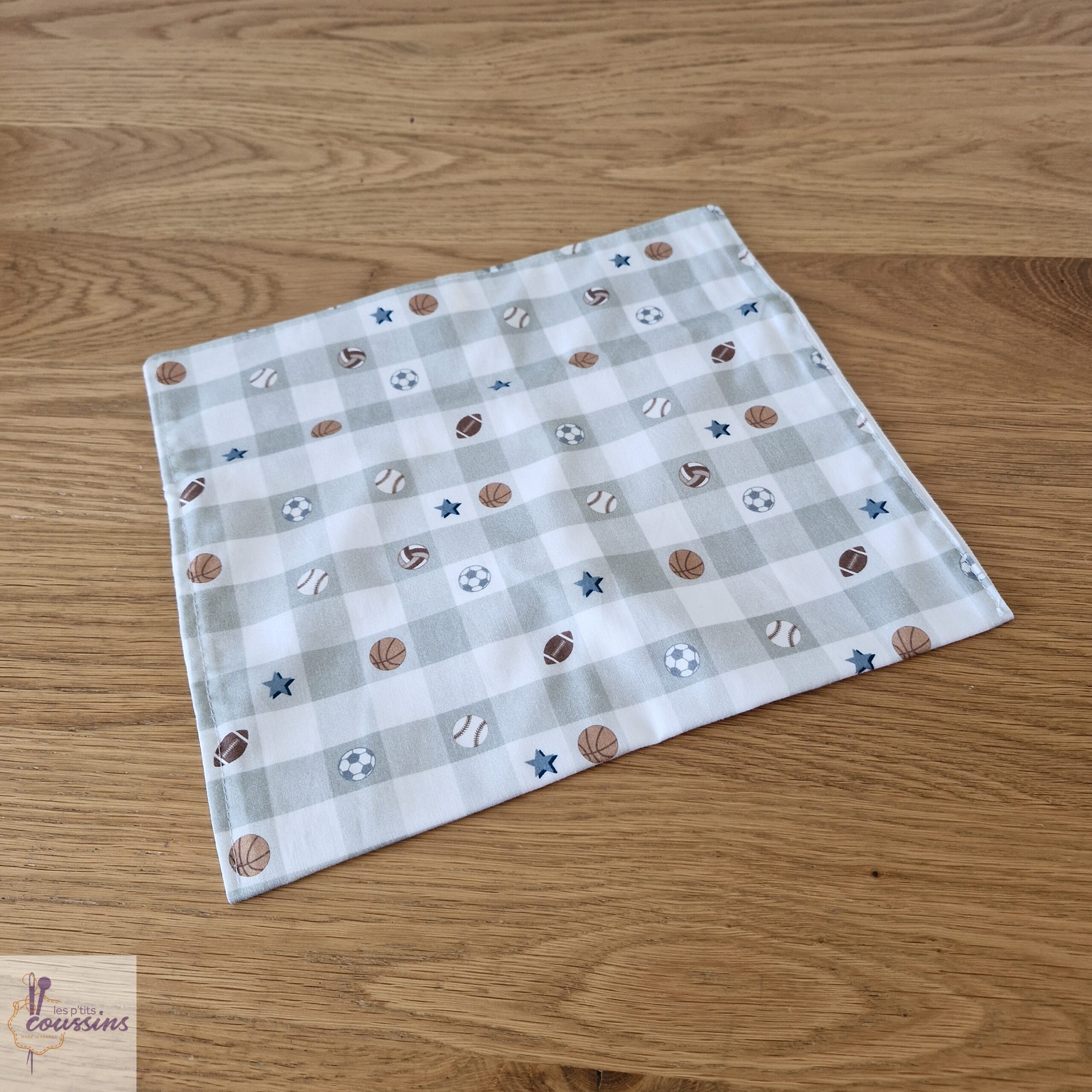 serviette de table enfant sport et ballons les ptits coussins