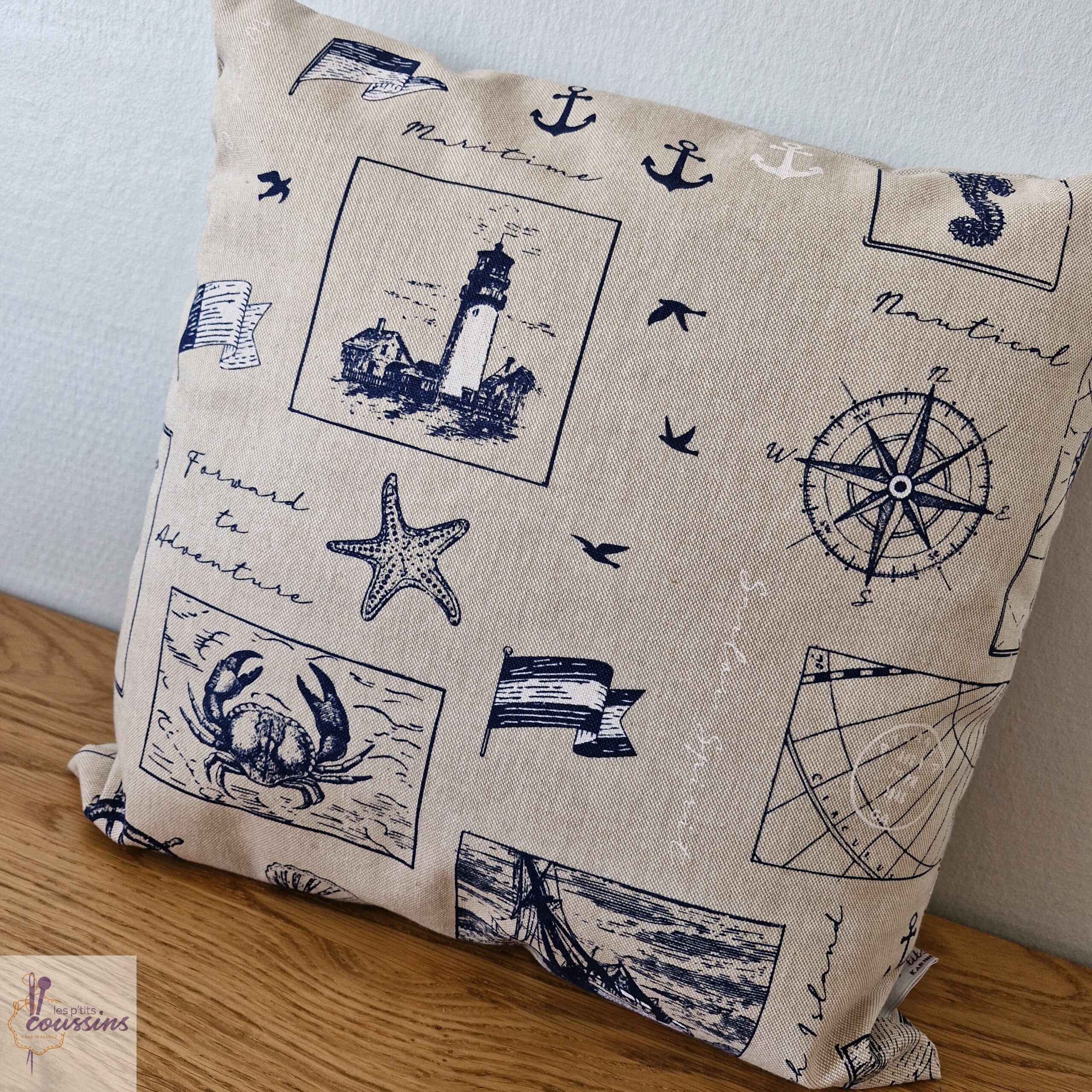 coussin motifs marin de crabe et étoile de mer les ptits coussins