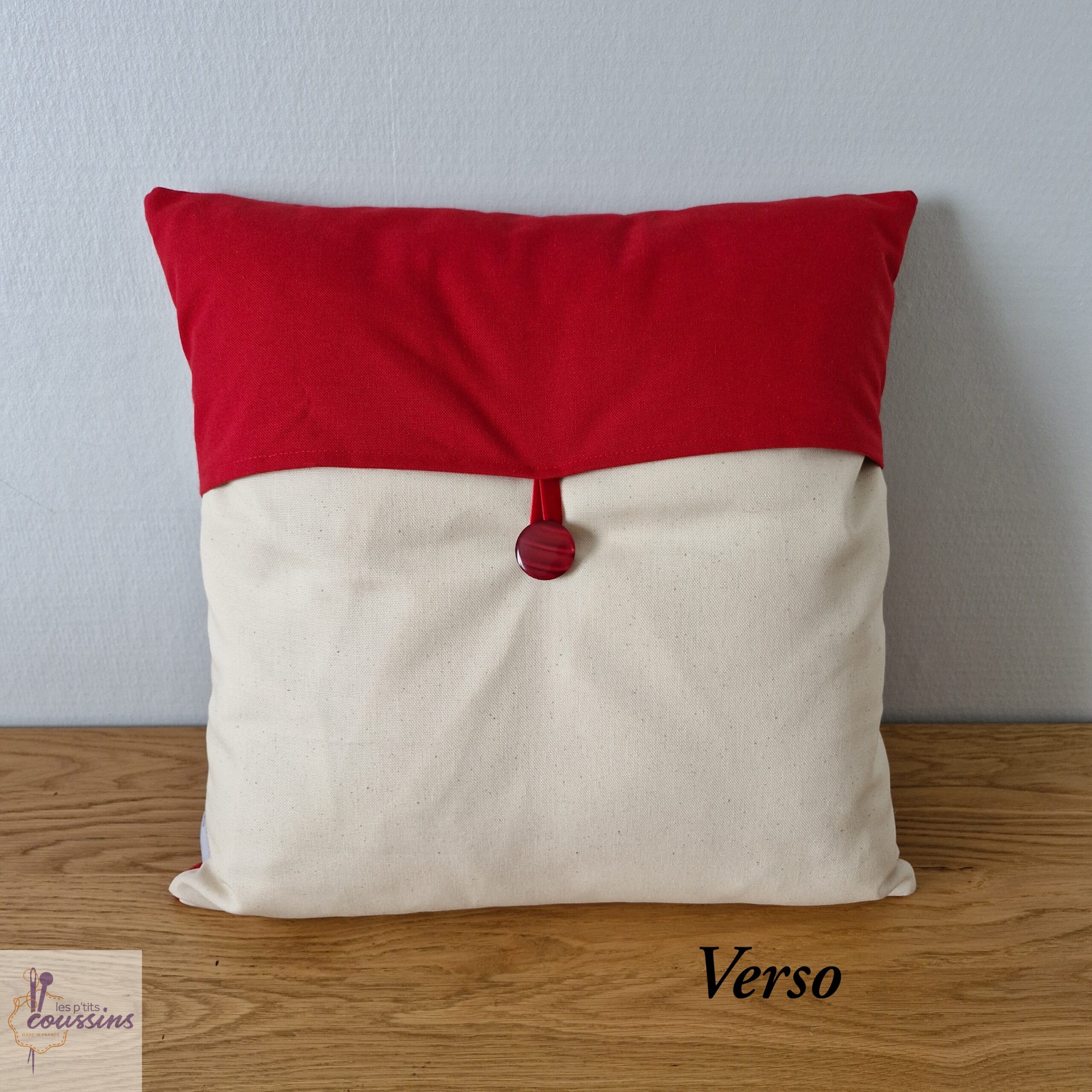 Coussin artisanal motif couronne de Noël – Image 5