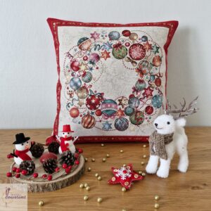coussin motifs couronne de boules de noel les ptits coussins