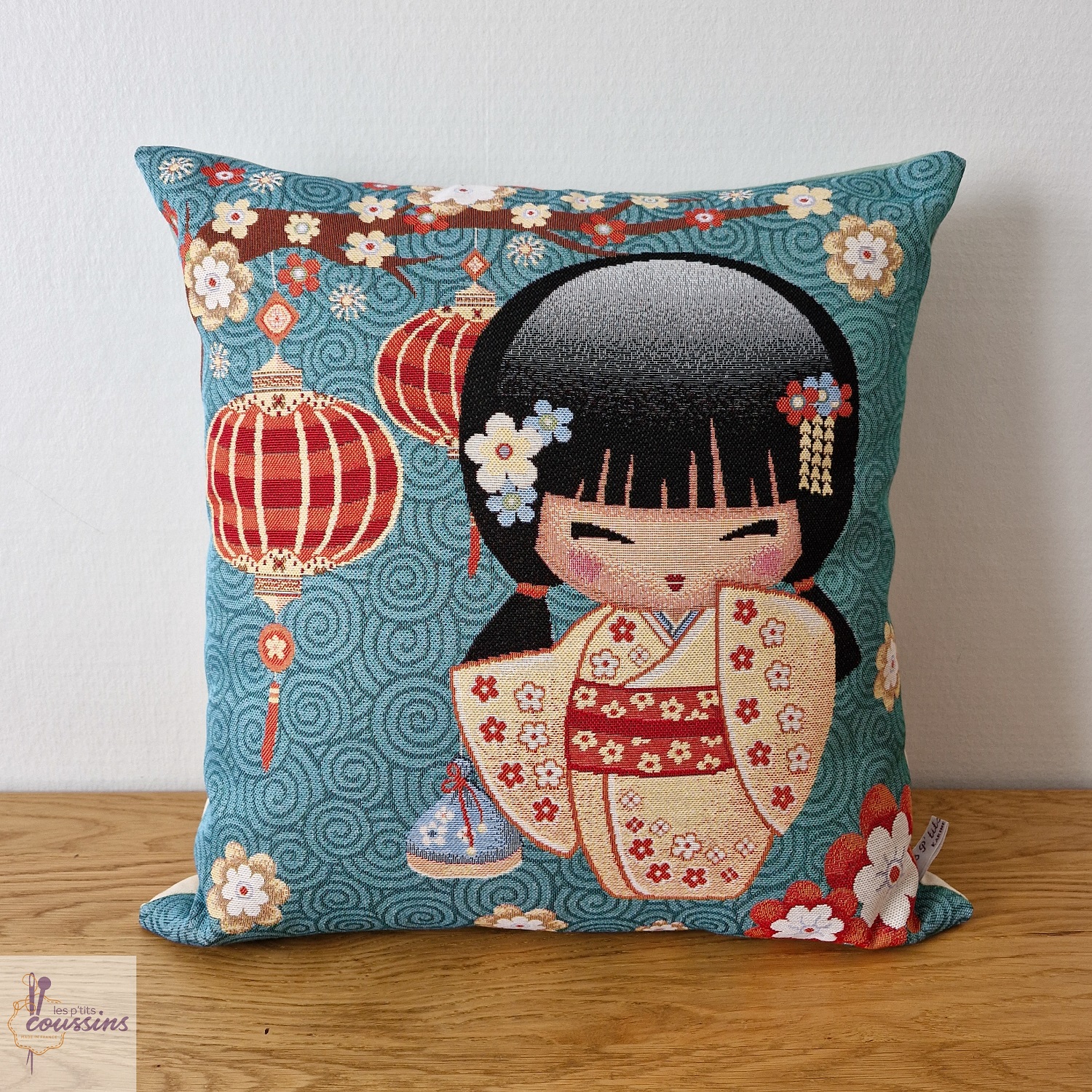coussin motifs poupée kokeshi japonaise les ptits coussins
