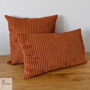coussin uni velours côtelé terracotta les ptits coussins