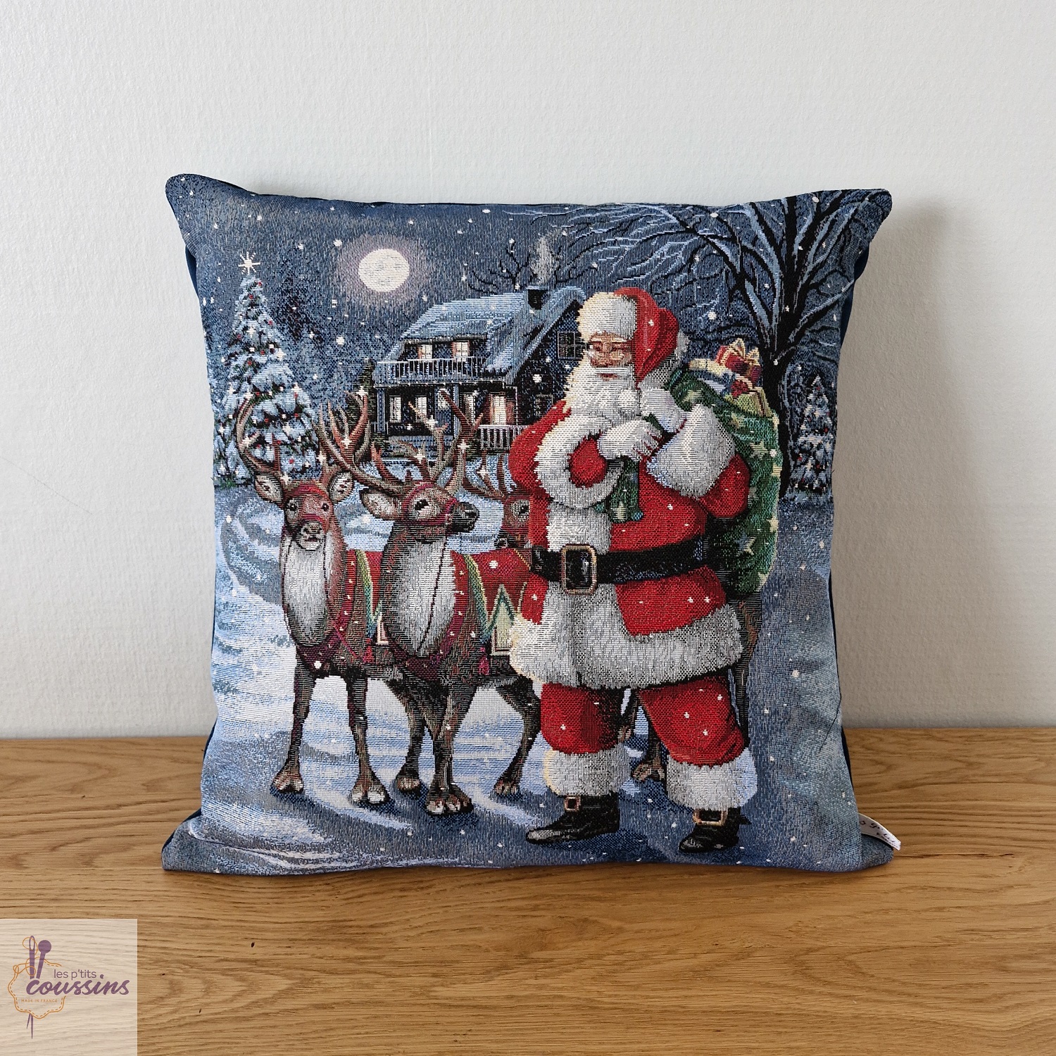 Coussin pere noël et nuit enneigé les ptits cousisns